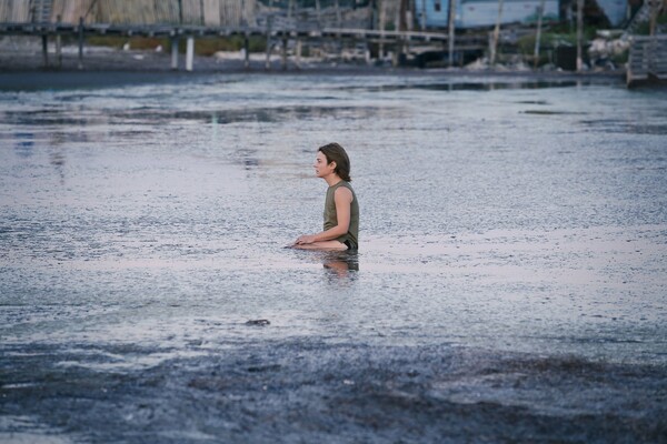 «Το θαύμα της θάλασσας των Σαργασσών»: Δείτε το νέο τρέιλερ της ταινίας του Σύλλα Τζουμέρκα