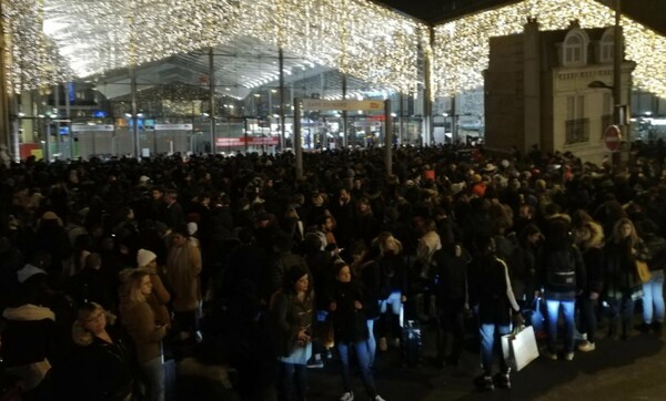 Συναγερμός στο Παρίσι: Εκκενώθηκε o σταθμός Gare du Nord λόγω ύποπτης τσάντας