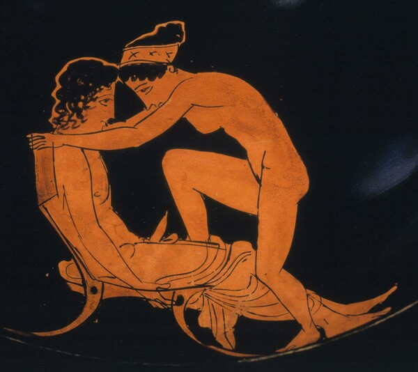 Ο Ζωγράφος του Σουβάλωφ και μία τρυφερή ερωτική στιγμή σε ένα αρχαίο αγγείο
