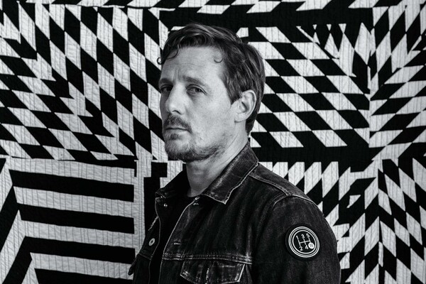 Sturgill Simpson: ο «σωτήρας της κάντρι μουσικής» επέστρεψε με νέο άλμπουμ