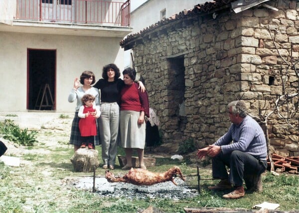 Πάσχα στο χωριό τη δεκαετία του '80