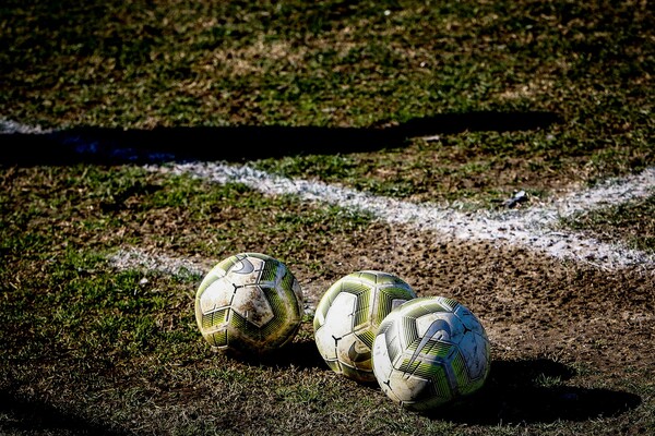 Ποδόσφαιρο: Η UEFA ζητά να ολοκληρωθούν τα πρωταθλήματα, εκτός «ειδικών περιπτώσεων»