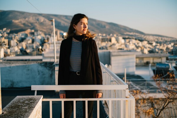 Η Δάφνη Καρνέζη γράφει για την Αθήνα στο περιοδικό Monocle
