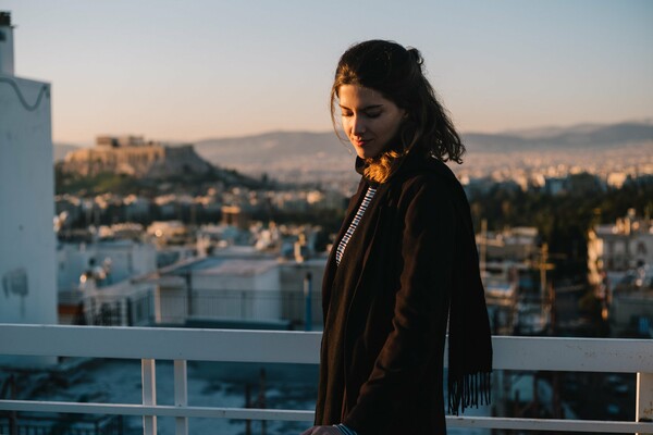 Η Δάφνη Καρνέζη γράφει για την Αθήνα στο περιοδικό Monocle