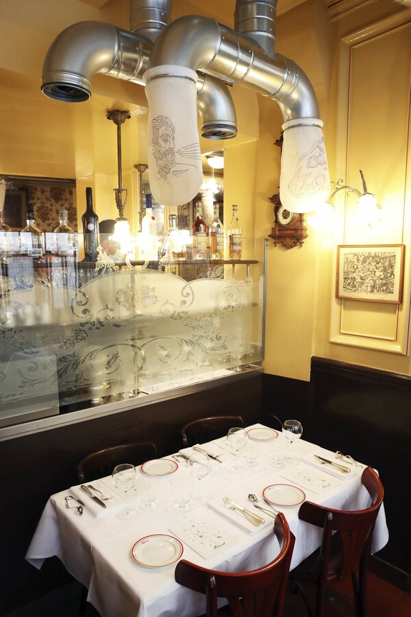 Μοναδικό σύστημα κατά του κορωνοϊού αποκάλυψε ο διάσημος σεφ Alain Ducasse για εστιατόριό του στο Παρίσι