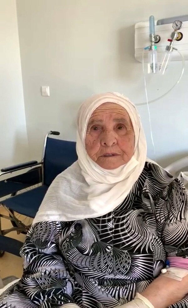 Κορωνοϊός: H Τουρκία γιορτάζει για 93χρονη αγρότισσα που ανάρρωσε