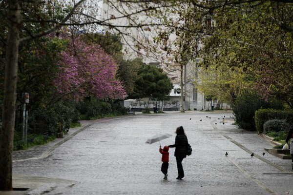 Άστατος ο καιρός με βροχές και καταιγίδες- Μικρή άνοδος της θερμοκρασίας