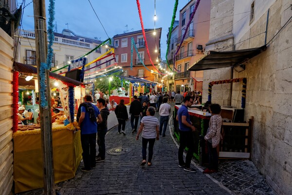 Πορτογαλία: Υπό περιορισμό η νυχτερινή ζωή στη Λισαβόνα - Μετά τα νέα κρούσματα σε πάρτι