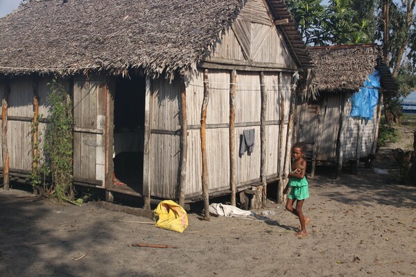 Ένας Έλληνας στα τελευταία παρθένα χωριά της Μαδαγασκάρης
