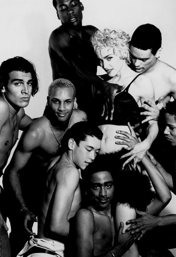 25 χρόνια μετά τη θρυλική Βlond Ambition, oι χορευτές της Μαντόνα αποκαλύπτουν την αλήθεια εκείνης της εποχής