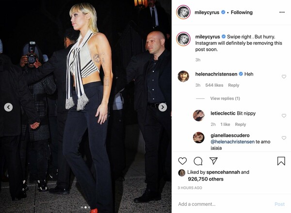Η Miley Cyrus ανέβασε φωτό του στήθους της τρολάροντας το Instagram: «Βιαστείτε, θα μου τη σβήσουν»
