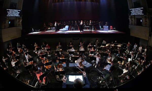 Άνοιξε η όπερα της Μαδρίτης: Χορωδία με αποστάσεις 2 μέτρων στην Τραβιάτα