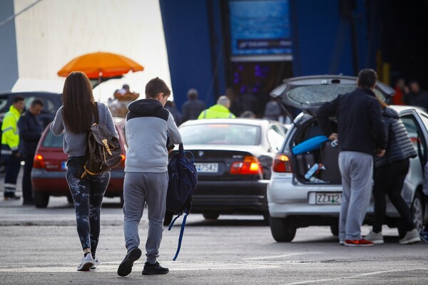 Ακτοπλοΐα: Το σχέδιο της κυβέρνησης για τη μετακίνηση με πλοία