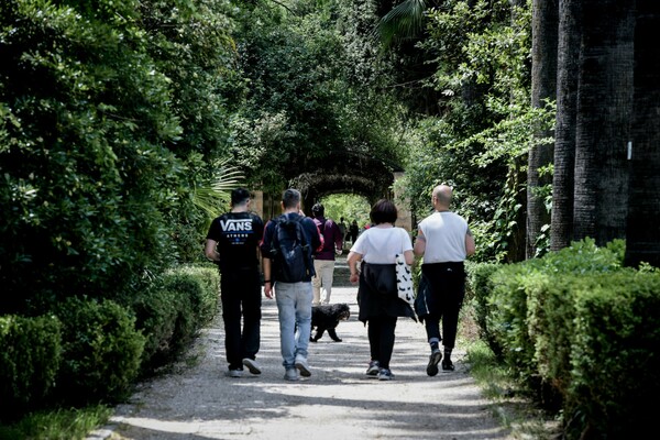 Η Ελλάδα μετά από 42 ημέρες καραντίνας - Η πρώτη μέρα σε εικόνες