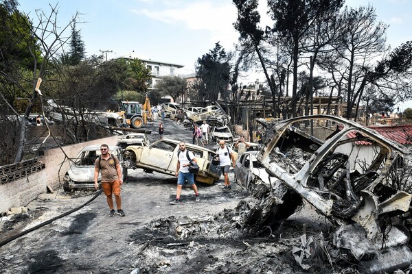 Φωτιά στο Μάτι: Δεν ζητήθηκε βοήθεια για εναέρια μέσα λένε πρώην και νυν αρχηγός ΓΕΕΘΑ- 5 ελικόπτερα ήταν διαθέσιμα