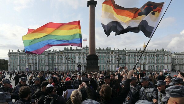 Ρωσία: Η βουλή νομοθετεί την απαγόρευση των γάμων ομοφυλοφίλων