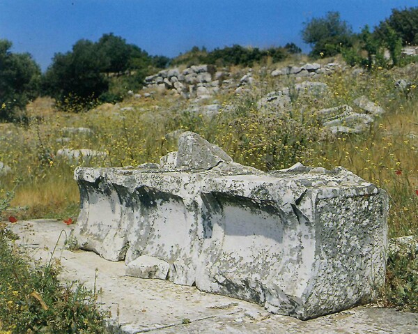 Στα ξεχασμένα ιερά της Ανατολικής Αττικής