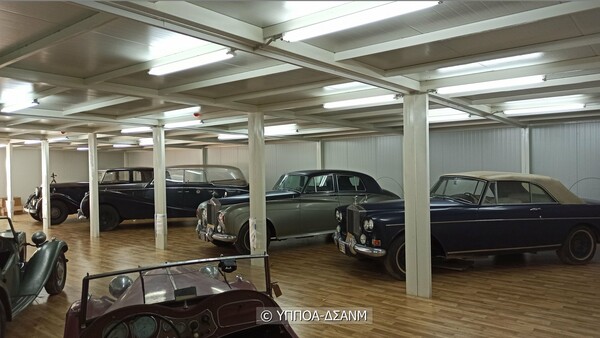 Σε νέο χώρο φύλαξης τα οχήματα της τέως βασιλικής οικογένειας - Δείτε εικόνες πριν και μετά