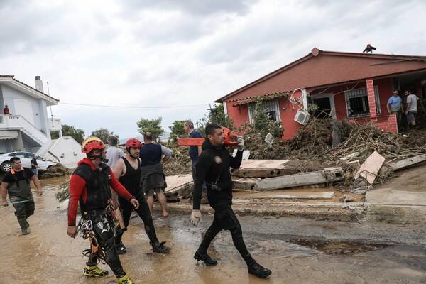 Εύβοια: Οχτώ νεκροί από τις πλημμύρες - Ταυτοποιήθηκε η σορός του αγνοούμενου στον Κάλαμο
