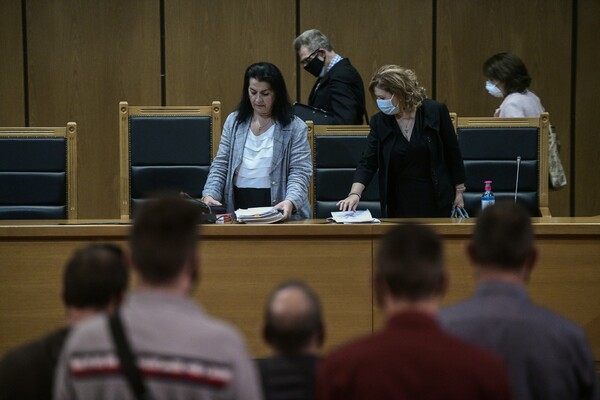 Δίκη Χρυσής Αυγής: 13 χρόνια σε Μιχαλολιάκο και 5 ηγετικά στελέχη - Ισόβια στον Ρουπακιά (Live)