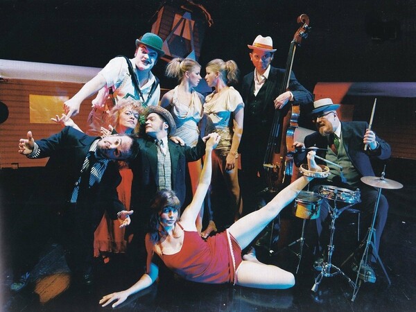 Οι Tiger Lillies στο τελευταίο άλμπουμ τους, «Lemonaki», είναι επηρεασμένοι από το ρεμπέτικο τραγούδι