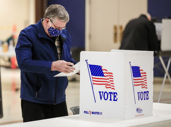 ΗΠΑ: Τα συνταγματικά «απρόοπτα» των εκλογών - Η καταμέτρηση ίσως διαρκέσει εβδομάδες