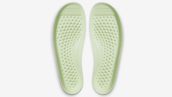 H Nike σχεδίασε ένα αντι-αθλητικό παπούτσι για όσους χαλαρώνουν χωρίς να κάνουν τίποτα