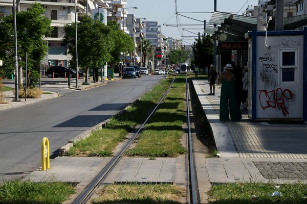 Έρημη πόλη η Αθήνα του Δεκαπενταύγουστου (Φωτογραφίες)