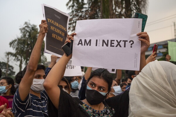Το Μπαγκλαντές υιοθετεί τη θανατική ποινή για τον βιασμό- Έπειτα από ημέρες διαδηλώσεων