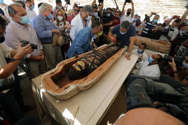 Ανακαλύφθηκαν 59 σαρκοφάγοι στη Νεκρόπολη της Σακκάρα - Η μεγαλύτερη αρχαιολογική ανακάλυψη της Αιγύπτου για το 2020