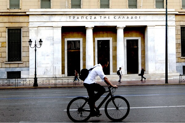 Οι Έλληνες δούλεψαν 178 από τις 365 μέρες του χρόνου για το κράτος, το 2019