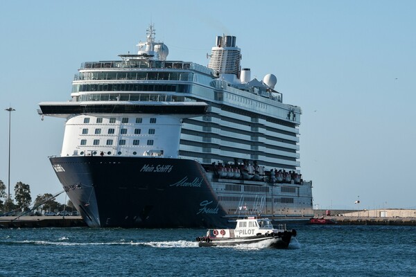 Γώγος για κρουαζιερόπλοιο Mein Schiff 6: Δεν δικαιολογούνται τόσα πολλά ψευδώς θετικά τεστ