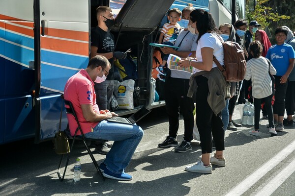 Λέσβος: Σε δομές φιλοξενίας 700 πρόσφυγες από το Καρά Τεπέ