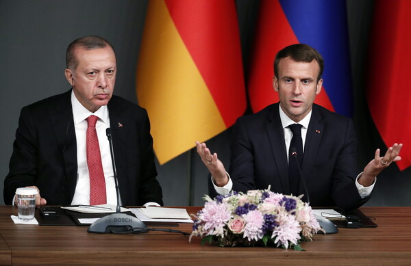 Το Παρίσι ανακαλεί τον Γάλλο πρέσβη στην Άγκυρα: «Επικίνδυνη η πολιτική του Ερντογάν»