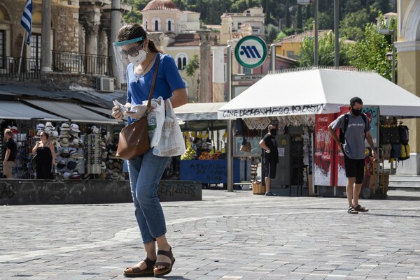 Πού είναι υποχρεωτική η χρήση μάσκας από αύριο στην Αττική