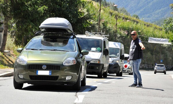 Εκκενώνονται σπίτια στην Ιταλία - Κίνδυνος κατολίσθησης παγετώνα στο Mont Blanc