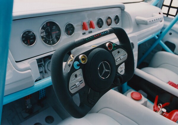Ο Virgil Abloh σχεδίασε την αγωνιστική έκδοση της Mercedes‑Benz G‑Class