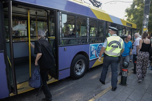 Εκατοντάδες πρόστιμα για μάσκα και αποστάσεις - Συνελήφθησαν δυο ιδιοκτήτες μπαρ