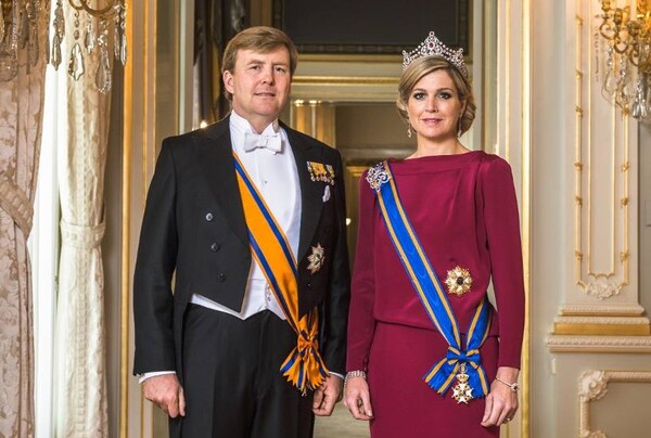 Στη Μήλο για διακοπές ο βασιλιάς και η βασίλισσα της Ολλανδίας
