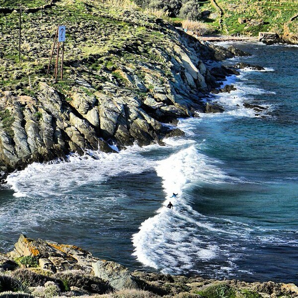 Oι surfers της Τήνου