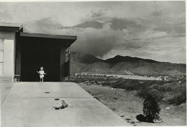 25 δυνατές, ασπρόμαυρες φωτογραφίες του Garry Winogrand 