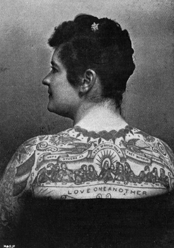 Γυναίκες με τατουάζ