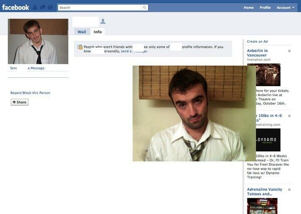 Αναπαριστά τα προφίλ χρηστών του facebook πριν τους κάνει αίτημα φιλίας