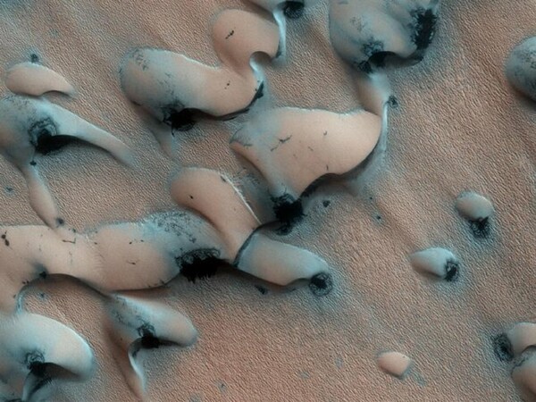11 μοναδικές φωτογραφίες του Άρη