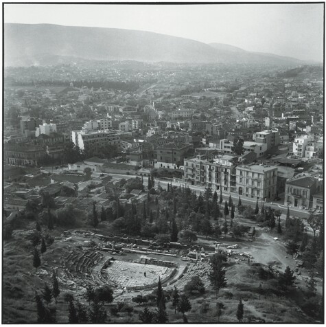 Μύκονος, Κύθηρα, Σκύρος, Ρόδος: Το Ελληνικό καλοκαίρι του Robert McCabe