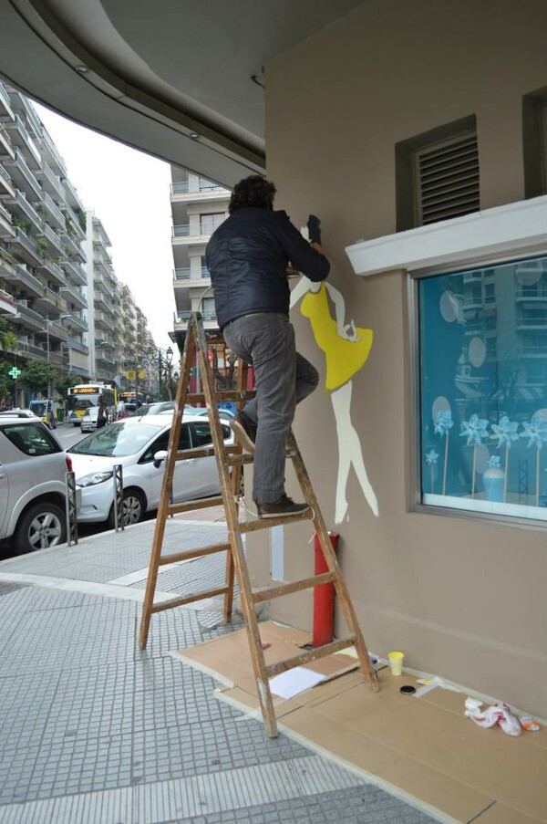 Φτιάχνοντας τη 'βιτρίνα' του Fena Fresh στη Θεσσαλονίκη