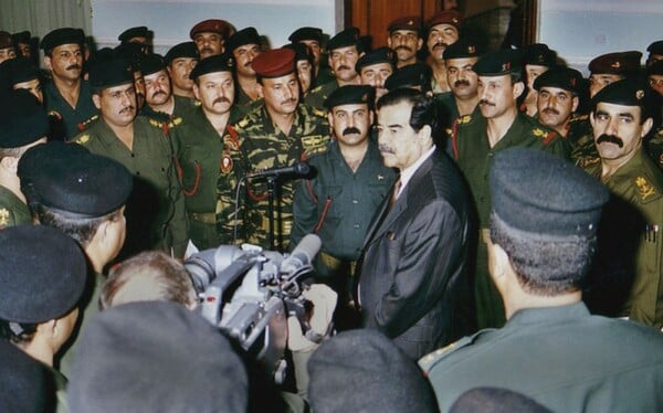 Σε φωτογραφίες: 10 χρόνια από την εισβολή των Αμερικανών στο Ιράκ 