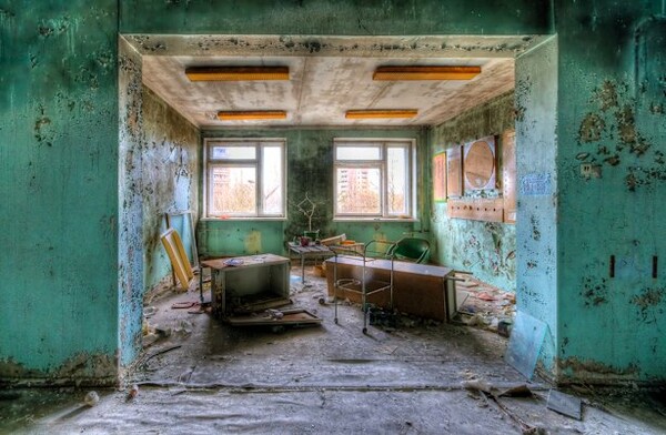 Μέσα στο εγκαταλελειμμένο νοσοκομείο του Τσέρνομπιλ 