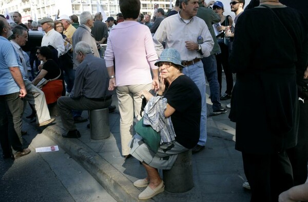 Η σημερινή Αθηναϊκή διαδήλωση, σε 40 μεγάλες φωτογραφίες