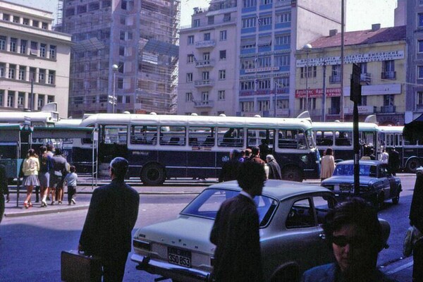 34 έγχρωμες φωτογραφίες της φτωχής Αθήνας του 1968-1970